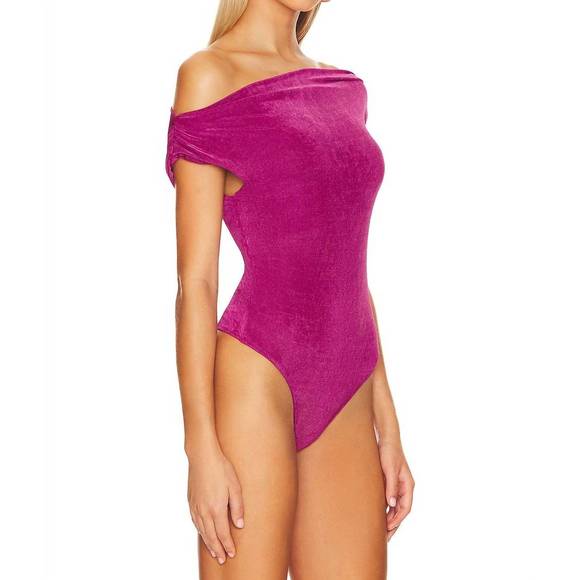 NEW HEARTLOOM morisette bodysuit in berry - Picture 2 of 3